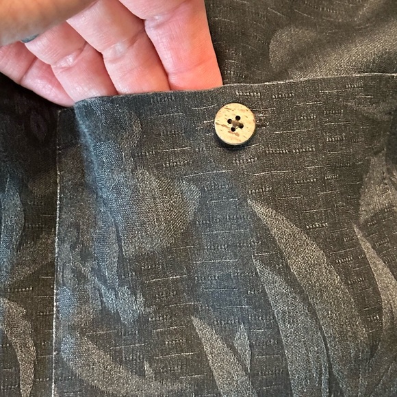 Island Shores Men’s XL Hawaiian Short Sleeve Button Up Shirt Dark Grey - Picture 5 of 5